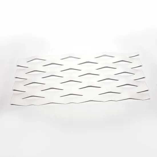 Malha de arame de aço inoxidável resistente à corrosão de baixo preço, placa antiderrapante de chapa de metal expandida finamente processada para escadas